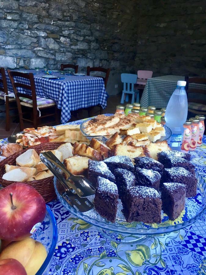 Agriturismo La Ferriera Pignone Buitenkant foto